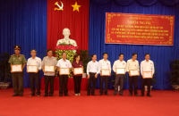 Biểu dương, khen thưởng Đảng viên có thành tích xuất sắc trong phong trào “Học tập và làm theo tư tưởng, đạo đức, phong cách Hồ Chí Minh”